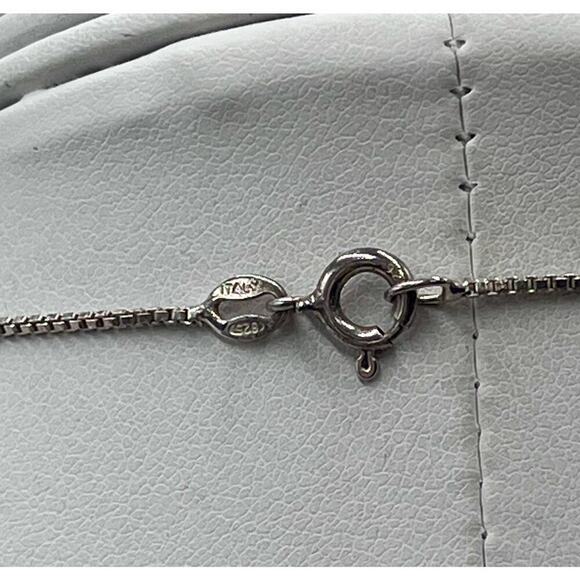 Sterling Silver 925 Chain and Mother of Pearl Oval Bezel Faceted Pendant - Picture 5 of 12